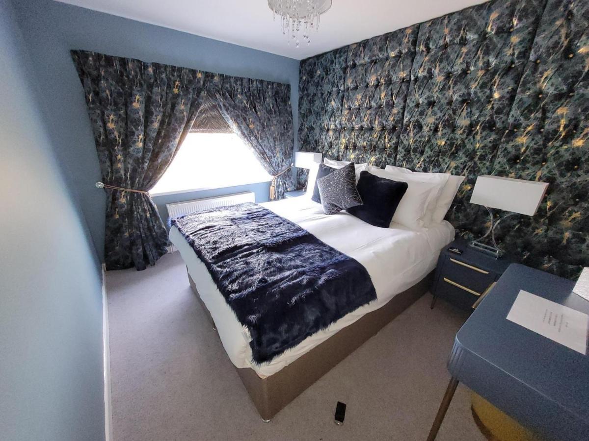 The Station Guest House Galmpton 외부 사진