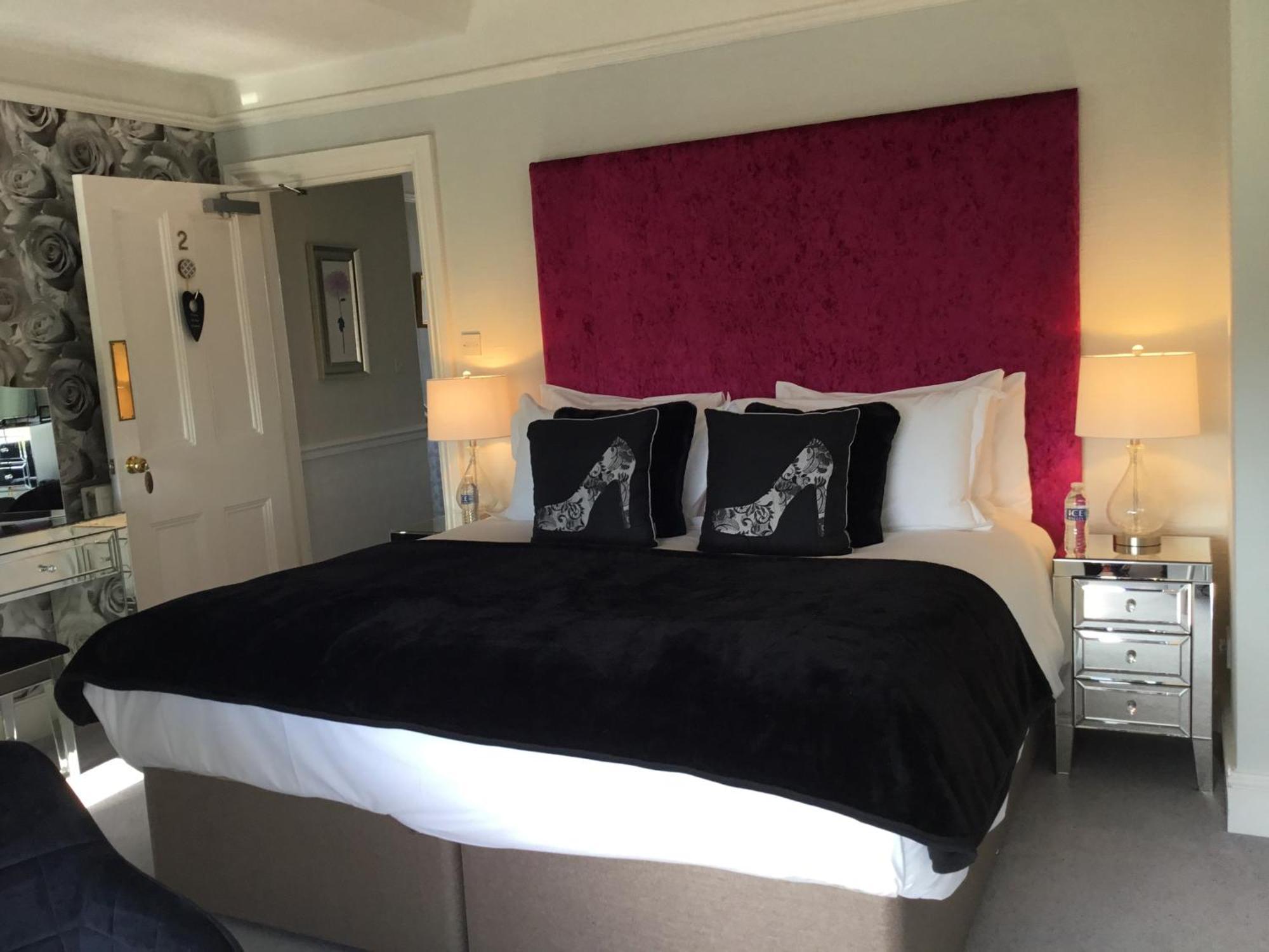 The Station Guest House Galmpton 외부 사진