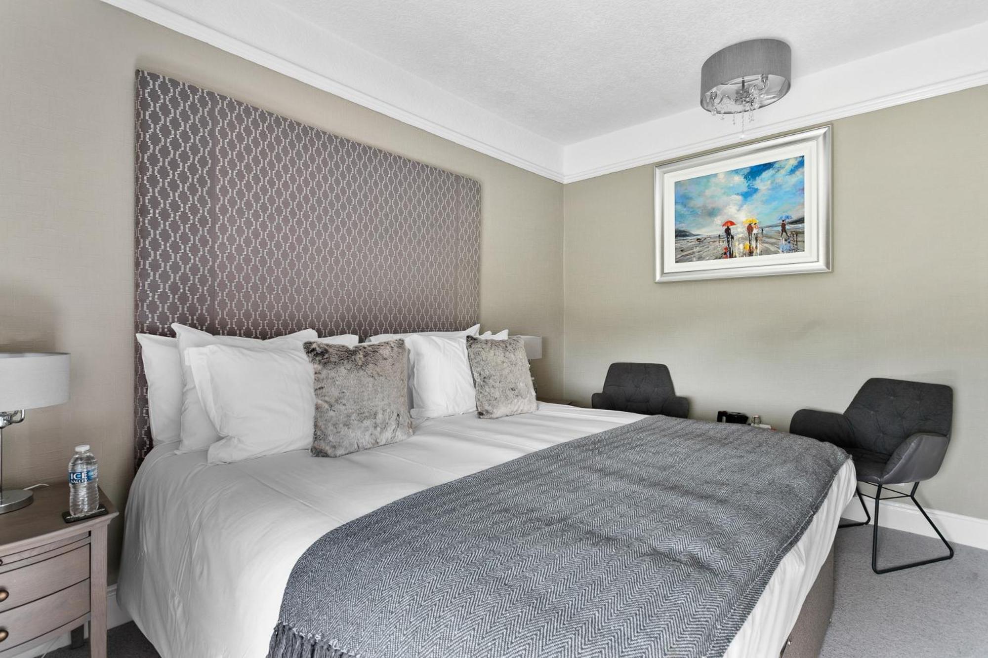 The Station Guest House Galmpton 외부 사진